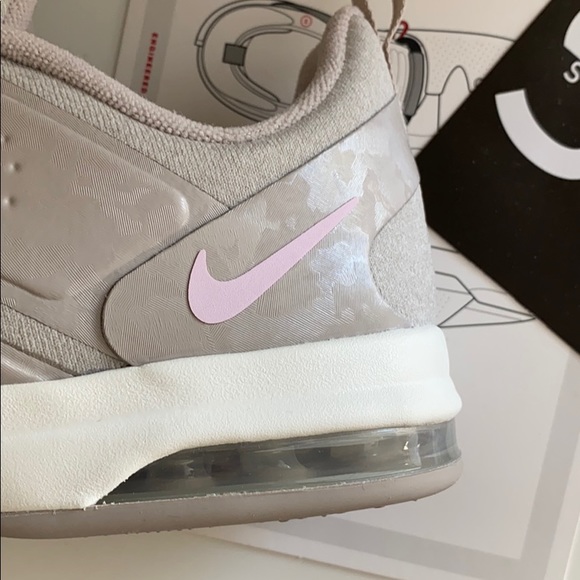 NEW Nike Air Bella trainers sneakers running shoes - Picture 7 of 9